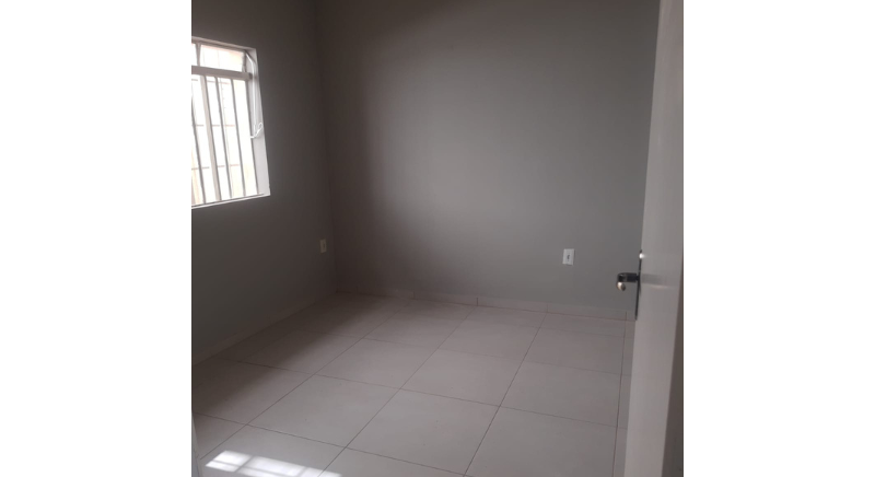 TELÊMACO BORBA - Casa Comercial