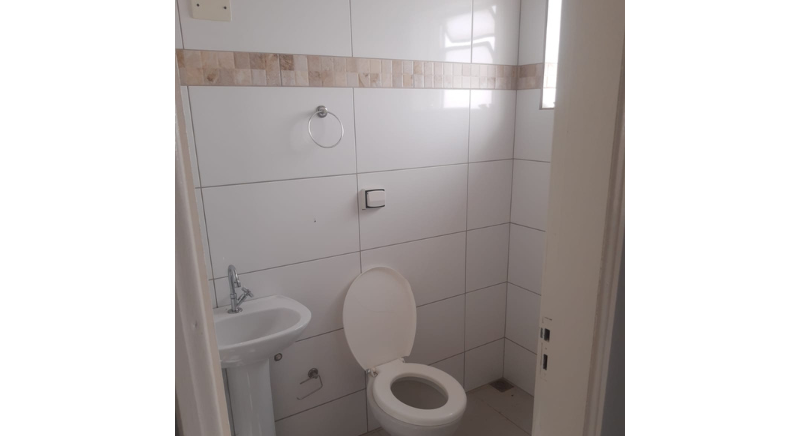 TELÊMACO BORBA - Casa Comercial