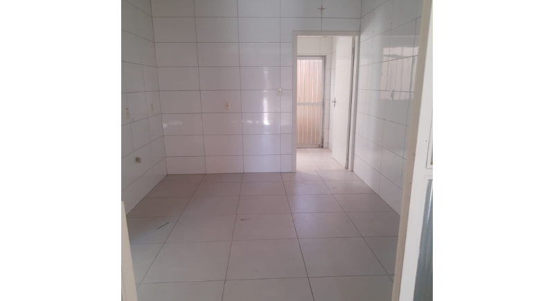 TELÊMACO BORBA - Casa Comercial